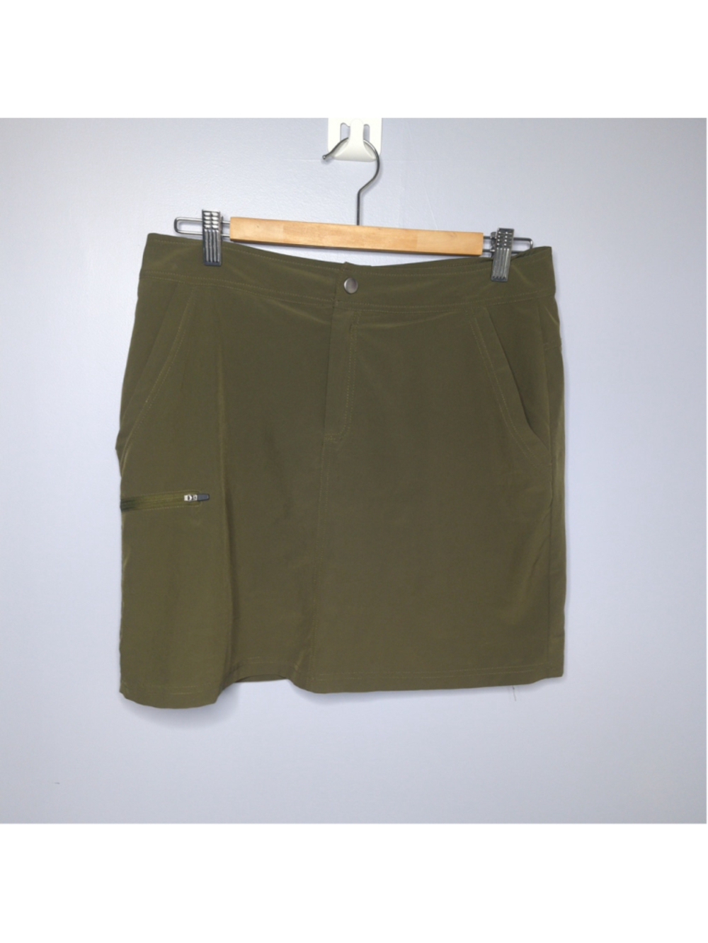 Mountain & Isles Olive Green Woven Hiking Utility Skort - Women's Medium - Picture 6 of 15